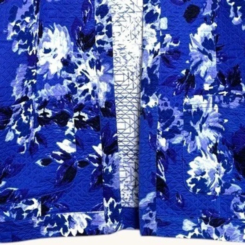 Mizrahi Blue Floral Quilt Open Front Jacket Sz L Polished Casual Classic Cottage